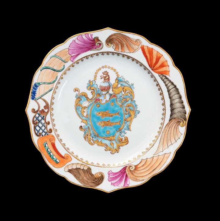 GG: Chinese armorial porcelain dinner plate, arms of Guillot